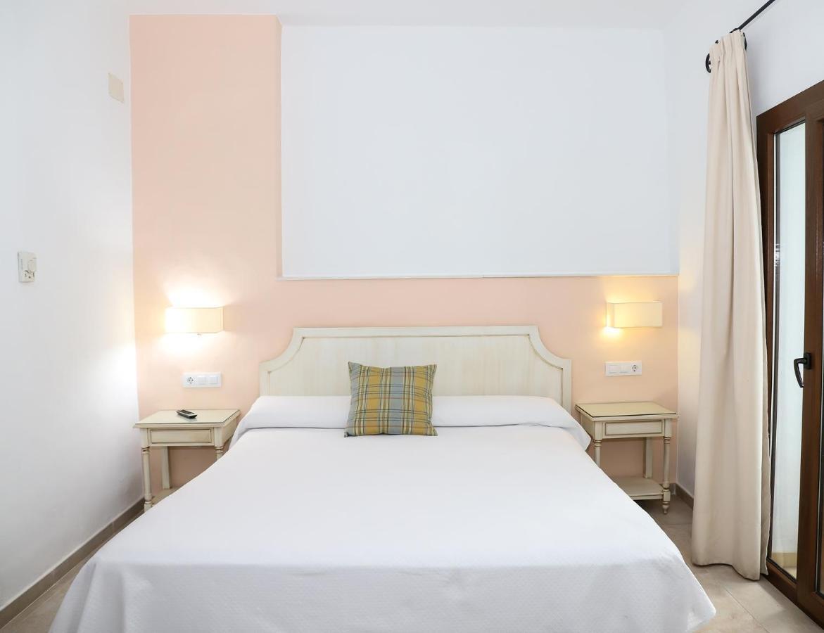 Hostal Dona Lola Marina Zahara de los Atunes Luaran gambar